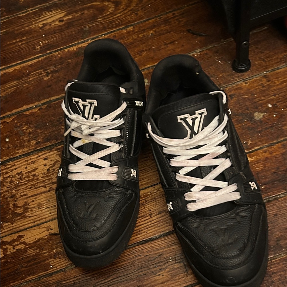 Louis Vuitton Black and White Leather Sneakers